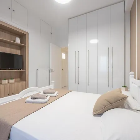 Earthy House Apartment Athens